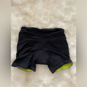 Lululemon padded cycling shorts velo vixen black size 4 neon yellow bike…